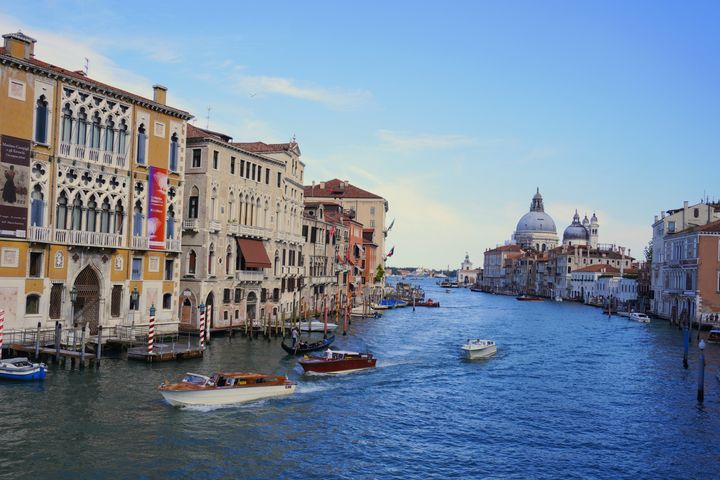 魅惑の水の都へようこそ！イタリア・ヴェネチアの美しい景観を堪能する