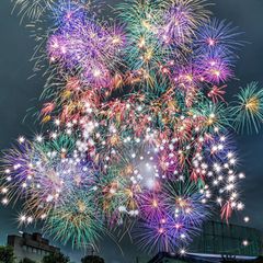 2025年版・神宮外苑花火大会！会場チケットなしでも楽しめる穴場
