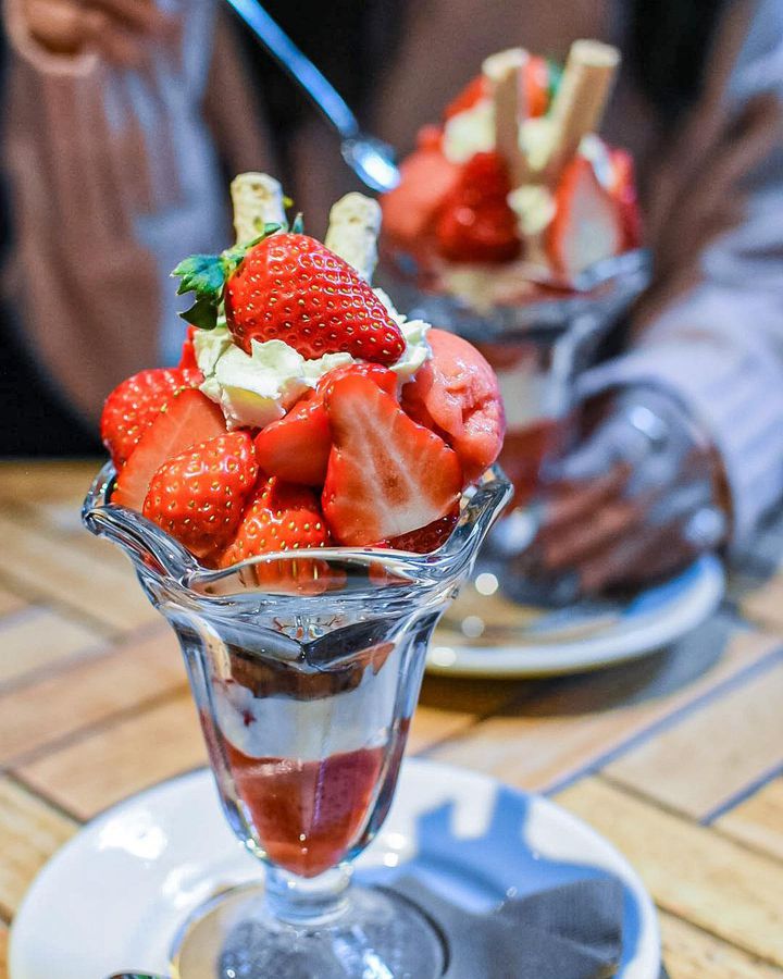 実は絶品パフェの聖地！京都の可愛すぎる”いちごパフェ”9選をご紹介