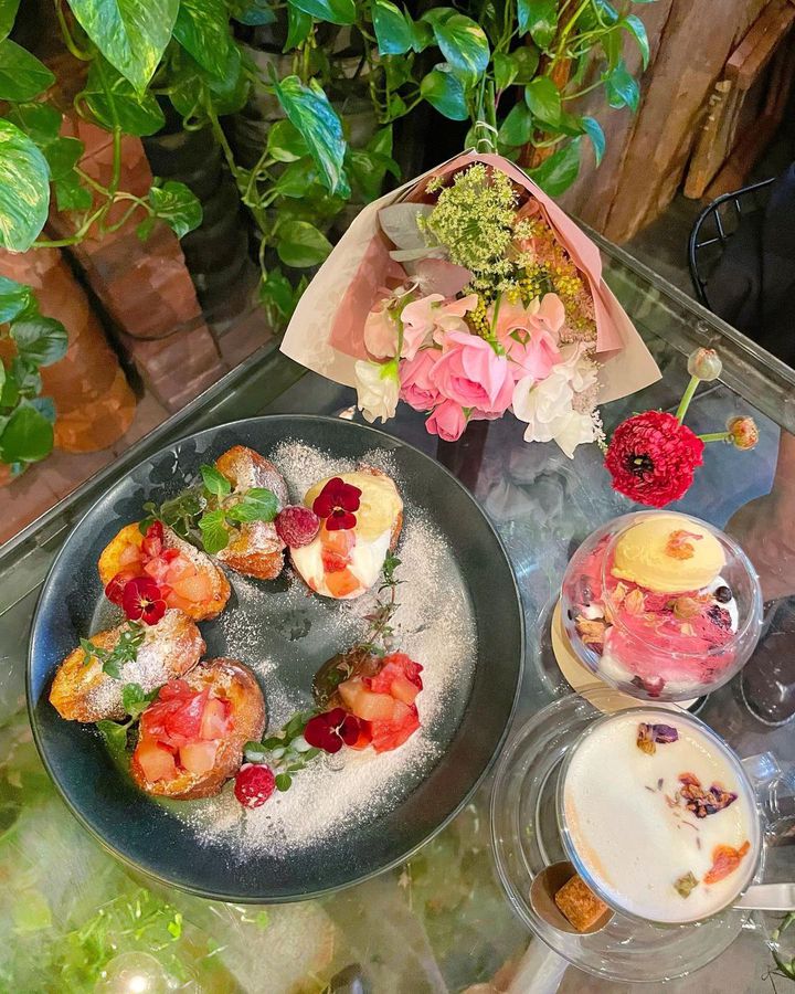 思わず見惚れちゃう お花を使ったメニューが楽しめるカフェまとめ Retrip リトリップ