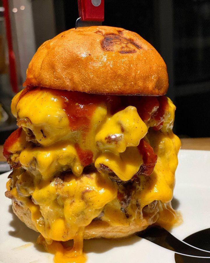 トロトロの幸せが溢れ出す！東京都内で絶品チーズバーガーが味わえるお店12選