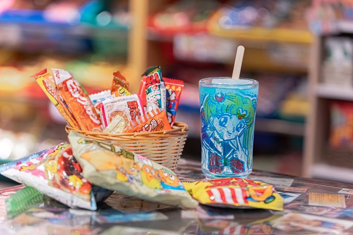 懐かしい駄菓子が食べ放題！京都のレトロな空間で楽しめる「放課後