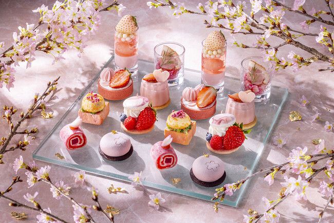 【開催中】桜の風味といちごの組み合わせ。コンラッド東京にて春アフタヌーンティー提供