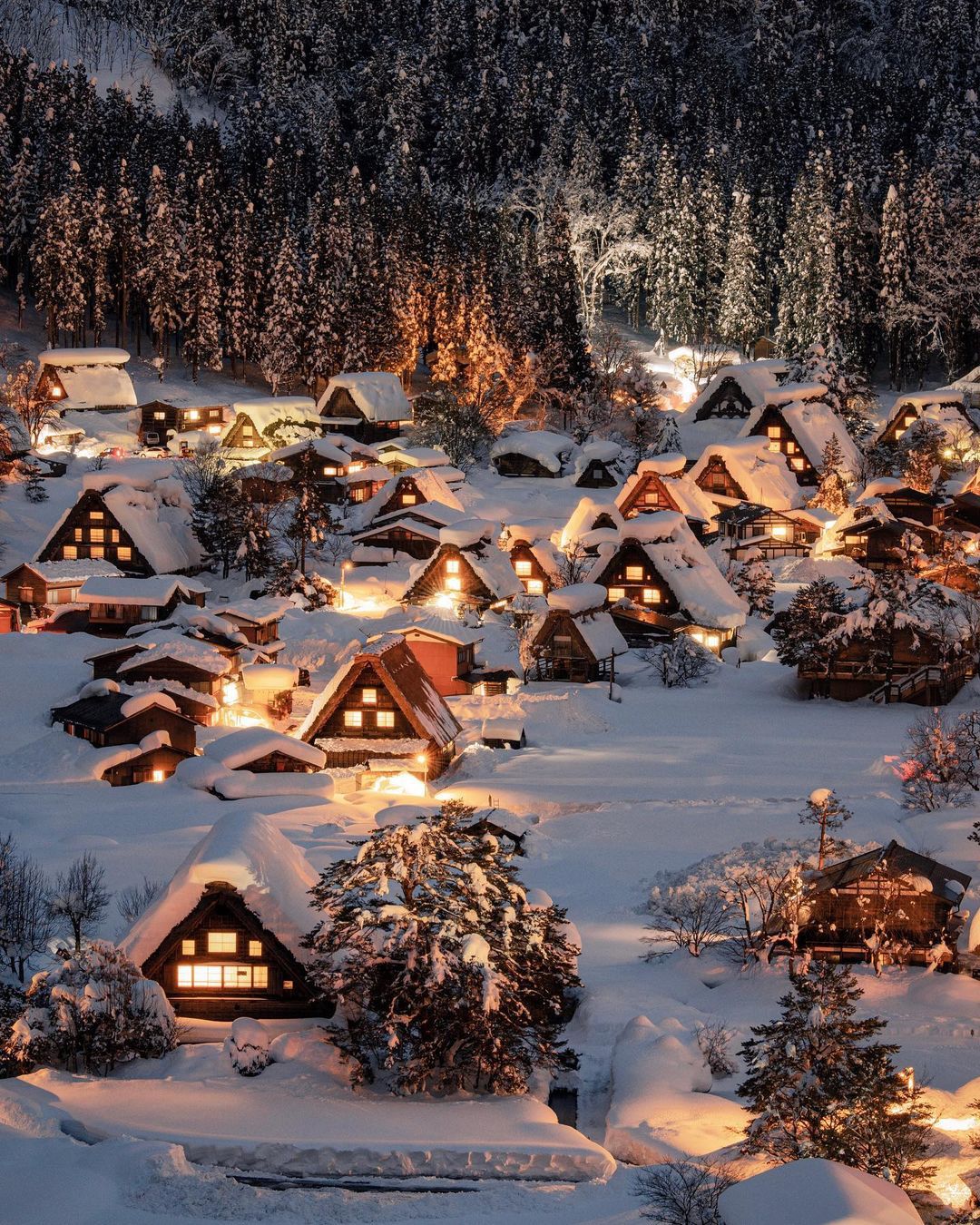 冬景12 これぞ日本の絶景。恋人と今年の初旅行で見に行きたい日本の冬景色15選