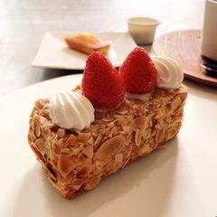 フランス発祥の大人スイーツ！“クレープシュゼット”が食べられる