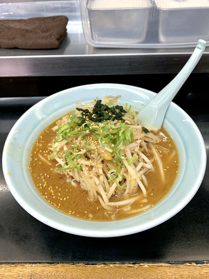 大特人気　うまかよー　鹿児島黒豚 とんこつラーメン焦がしネギ入り　おすすめ　旨い 大特人気 うまかよー 鹿児島黒豚 とんこつラーメン焦がしネギ入り