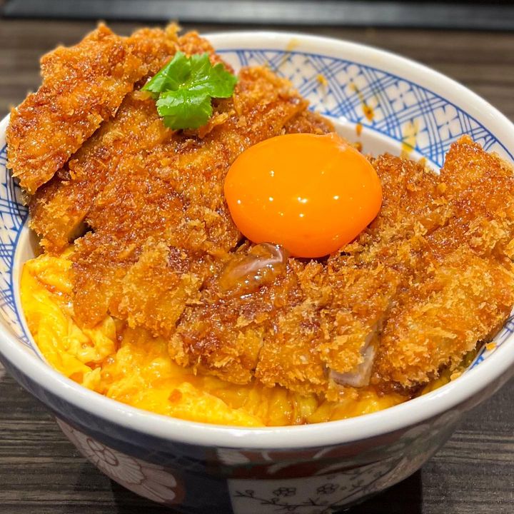 丼グルメを制覇しよう。食欲の秋に食べたい東京都内の“絶品丼ぶり”7選