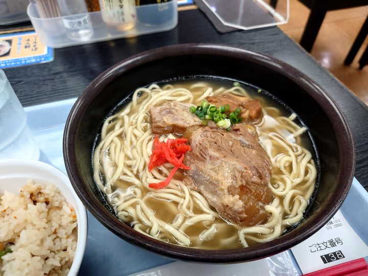 那覇の絶品グルメはこれ！地元民も通うおすすめのお店14選