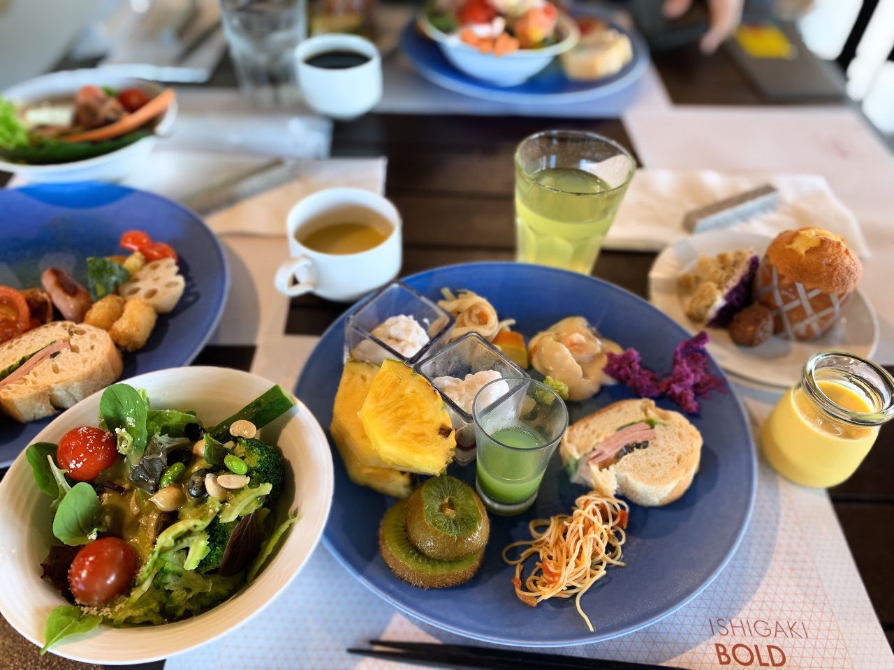 ISHIGAKI BOLD KITCHEN