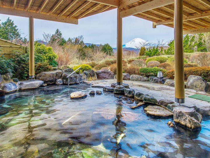 “紅葉×温泉”が楽しめる関東地方の温泉スポット12選。秋を存分に感じたい！
