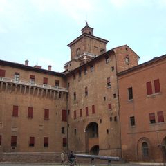 写真一覧 エステンセ城 Retrip リトリップ